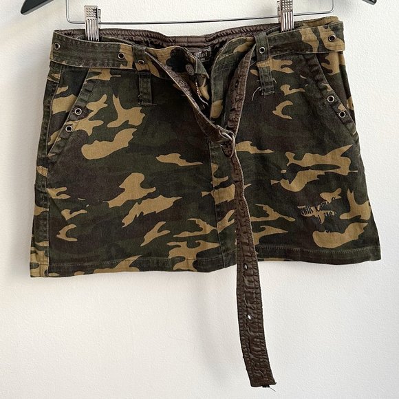 C’est Toi | Green Camouflage Denim Mini Skirt With Belt - Picture 1 of 5